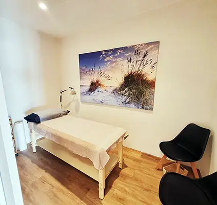 Gold Coast Acupuncture treatment room image